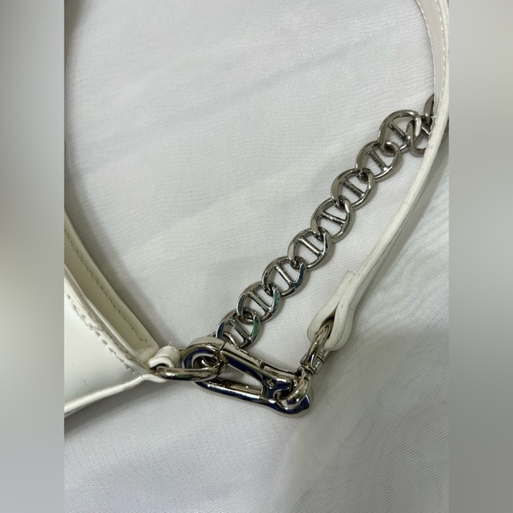 Steve Madden White Half Moon Crescent Chain Accent Y2K Shoulder Purse - Picture 9 of 14